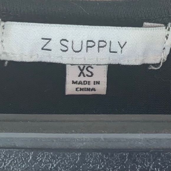 Z Supply Women’s Size Extra Small Black Rayon Stretch V Neck Elastic Waist Rompe - Picture 8 of 16